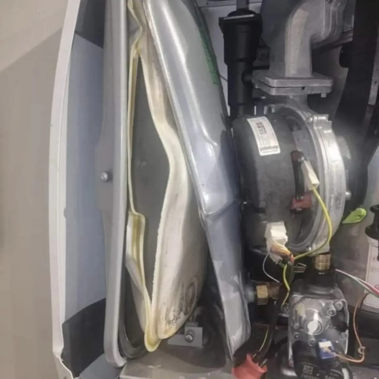 KOMBİ GENLEŞME TANKI